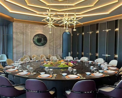 企迪家具創(chuàng)新電動餐桌，引領(lǐng)用餐新體驗