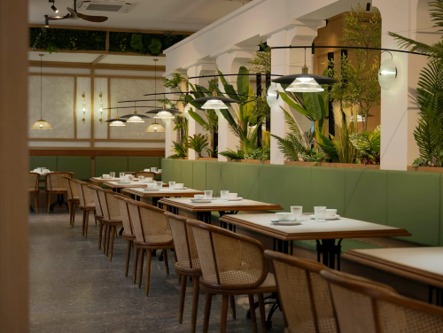 企迪家具：匠心打造實(shí)木餐桌，引領(lǐng)家居新風(fēng)尚