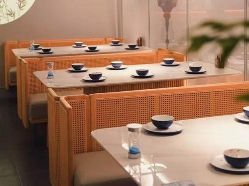 企迪家具：一站式餐飲家具解決方案的引領(lǐng)者