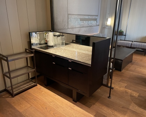 餐廳餐柜家具：營(yíng)造溫馨與實(shí)用兼具的用餐空間